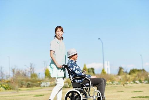 【グループホーム/正職員】月給28万円超えで賞与ありの好待遇求人です！