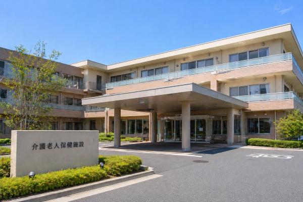 【札幌市手稲区】【老健/正職員】JR駅ほぼ目の前！日勤正社員も検討可能！未経験歓迎の助け合える職場がここにある！